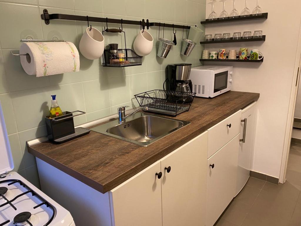 La Momo Apartment Lupeni  Luaran gambar